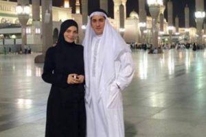 Ceren Hindistan'ın imam nikahlı eşi evli &ccedil;ıktı...