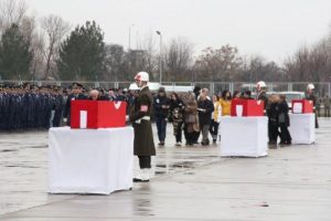 2 askeri u&ccedil;akta şehit olan 4 pilota t&ouml;ren