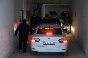 Bursalı işadamını karı-koca mı &ouml;ld&uuml;rd&uuml;?