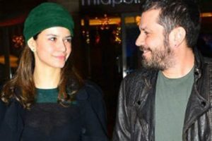Kenan Doğulu'dan Beren Saat'e romantik mesaj...