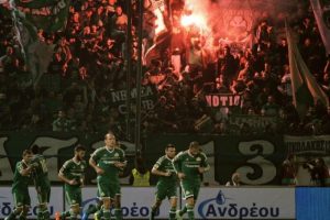 Yunanistan'da ligler ertelendi!