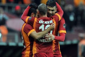 Galatasaray liderliğini s&uuml;rd&uuml;rmek istiyor