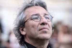Can D&uuml;ndar ifade vermek i&ccedil;in adliyeye geldi