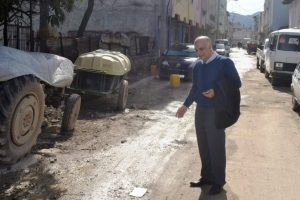 CHP Bursa  Milletvekili Aday Adayı Hasan Taşkut gezilerine ara vermiyor