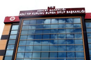 Bursa'da kızını rahatsız eden genci pompalı t&uuml;fekle...