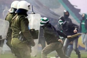 Yunanistan'da g&uuml;ndem futbol!