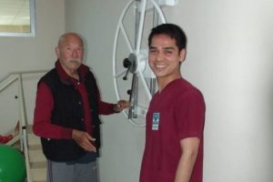 Kurtlar Vadisi'nin ak sa&ccedil;lısı Parkinsons tedavisinde