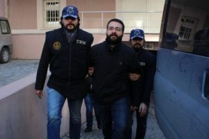 Cumhurbaşkanı'na hakaretten tutuklanan &Ouml;DP &uuml;yesine tahliye