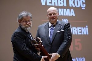 'Nesin'lerle 'Ko&ccedil;'ların ortak noktası ne?