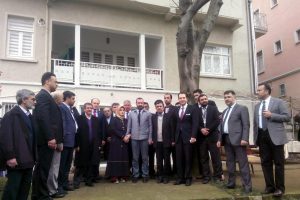 Ahmedinejad, Humeyni'nin kaldığı evi ziyaret etti