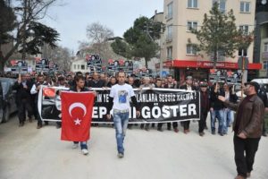 Orhangazi'de 18 yaşındaki İbrahim'in &ouml;ld&uuml;r&uuml;lmesine tepki