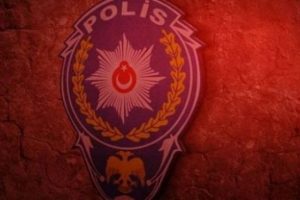 Yasa dışı dinleme operasyonunda 10 polis g&ouml;zaltında