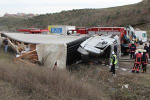 Şile Otoyolu'nda trafik kazası: 1 &ouml;l&uuml;