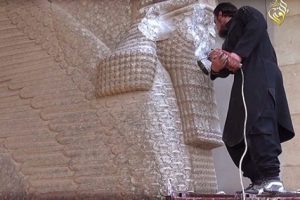 S&uuml;ryanı toplumu tedirgin: Suriye ve Irak'ta yaşananlar Hıristiyan soykırımı
