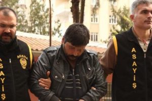 G&uuml;n&uuml;n en iğren&ccedil; haberi! Gen&ccedil; kıza zorla...
