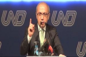 Ulaştırma Bakanı L&uuml;tfi Elvan: T&uuml;rkiye'nin alternatif yolları var