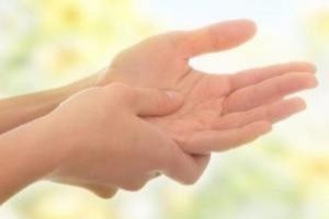 Parmaklardaki uyuşma o hastalığın belirtisi