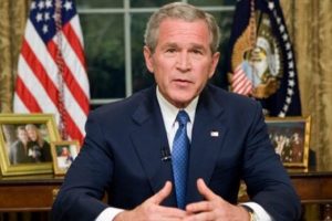 Eski ABD Başkanı Bush'a Venezuela'ya giriş yasağı