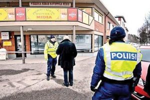 Finlandiya'da vahşet: &Uuml;&ccedil; T&uuml;rk &ouml;ld&uuml;r&uuml;ld&uuml;