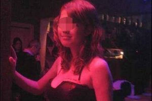 Sahte dekont d&uuml;zenledi, vergi paralarını pavyonda yedi!