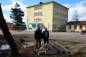 Bursa'da o okul elden ge&ccedil;iyor
