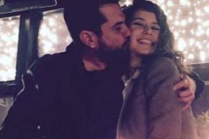 Kenan Doğulu'dan Beren Saat'e aşk &ouml;p&uuml;c&uuml;ğ&uuml;...