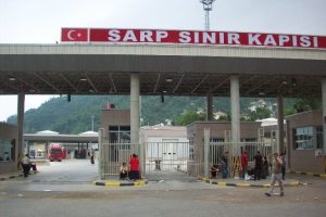 Sarp Sınır Kapısı Kapıkule'yi katladı