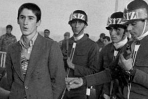 Erdal Eren'in annesi hayatını kaybetti