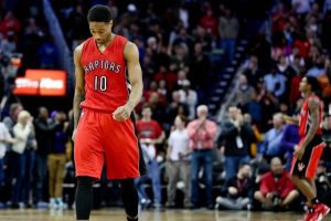 Toronto, Philadelphia'yı DeRozan ile ge&ccedil;ti