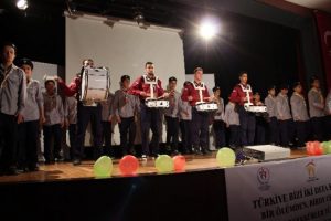 Savaşın acılarını unutmaya &ccedil;alışıyorlar
