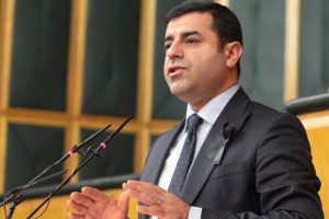 Demirtaş'tan Arın&ccedil;'a yanıt gecikmedi