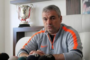 "Bursaspor ma&ccedil;ını kaybettiğimiz i&ccedil;in &uuml;zg&uuml;n&uuml;z"