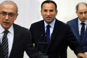 Se&ccedil;im &ouml;ncesi 3 bakan neden istifa eder?
