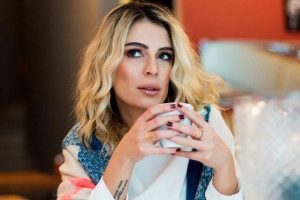 &Uuml;nl&uuml;lerin diyetisyeni son yolculuğuna uğurlandı