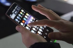 Akıllı telefonlar c&uuml;zdanları tamamen ortadan kaldıracak