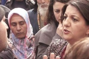 Pervin Buldan polisle tartıştı