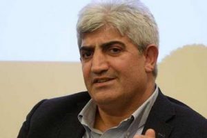 Halkın y&uuml;zde 70'i yeni anayasa istiyor
