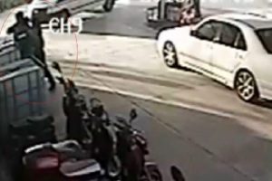 'Şiddet g&ouml;rd&uuml;m' &ccedil;ağrısı yaptı ama ilk saldıran o &ccedil;ıktı !