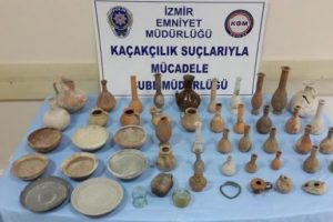 İzmir'de tarihi eser operasyonu