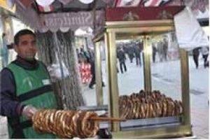 Bu tezgahın aylık kirası 4 bin TL