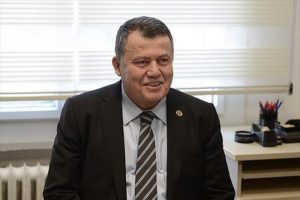Memur maaşı yarıya inebilir uyarısı