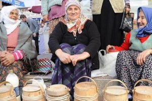 Kadınlar erkeklerden daha uzun yaşıyor