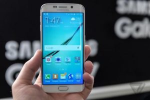En iyisi Galaxy S6 Edge se&ccedil;ildi