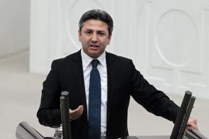 CHP'nin de MHP'nin de AK Parti'ye &ouml;z&uuml;r borcu var