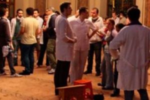 Bezm-i Alem Camisi'nin imamı i&ccedil;in zorla getirme kararı