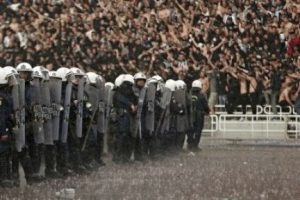 &Ccedil;ipras h&uuml;k&uuml;meti lig ma&ccedil;larını seyircisiz oynatacak