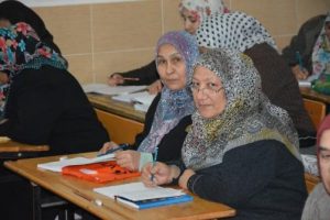 70 yaşından sonra okuma-yazma &ouml;ğreniyor