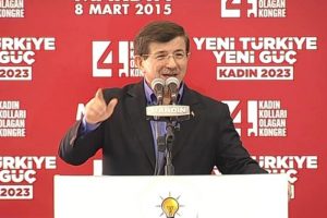"Kardeşliğimize darbe vurmak isteyenlere Allah fırsat vermesin"