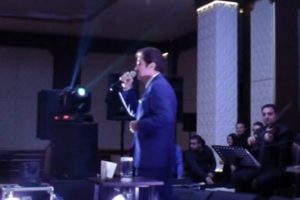 Kadınlar g&uuml;n&uuml;nde Zekai Tunca keyfi yaşadılar