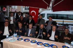 Kılı&ccedil;daroğlu'ndan şehidin ailesine anlamlı ziyaret